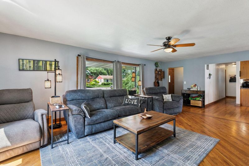 311 Lincoln Ave N, New Prague, MN 56071