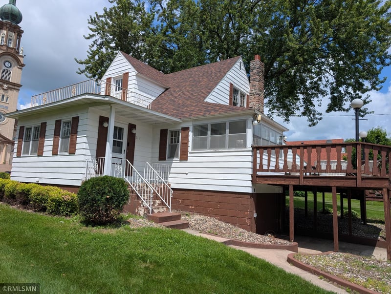 711 Main St N, Browerville, MN 56438