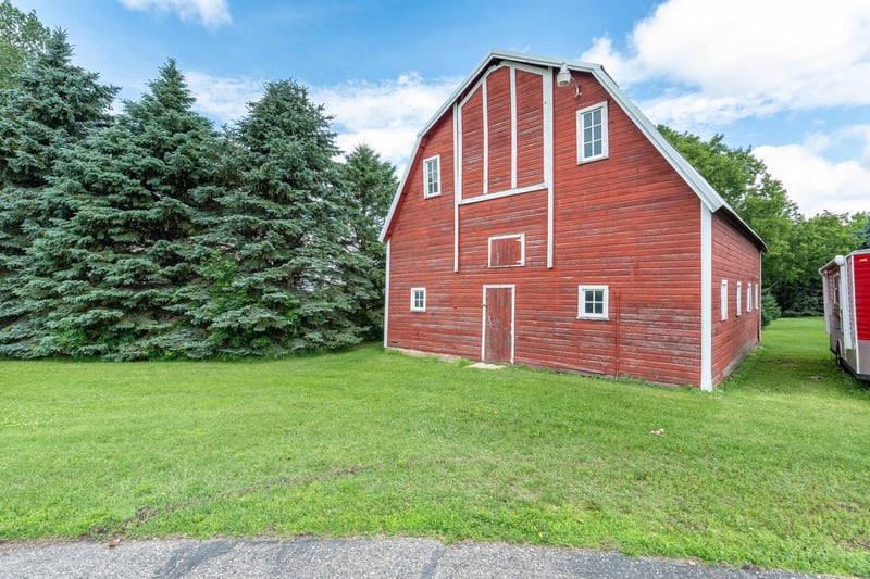 14033 County Road 4, Ashby, MN 56309