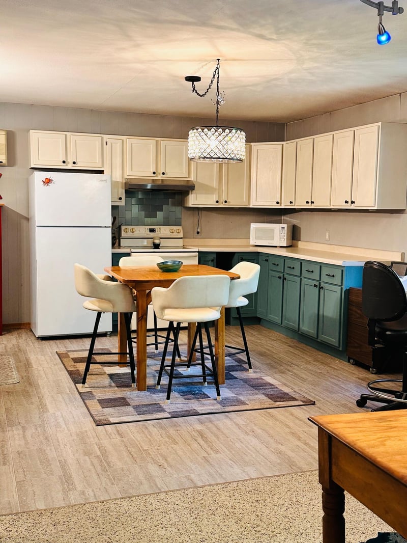 1414 N East Shore Dr, Birchwood, WI 54817
