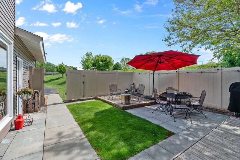 3272 Lower 67th St E, Inver Grove Heights, MN 55076