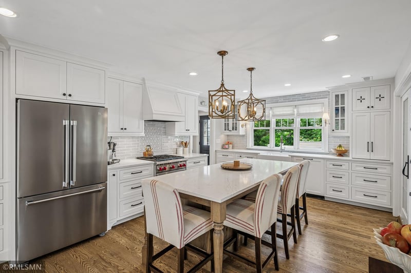 63 Fir St, Mahtomedi, MN 55115