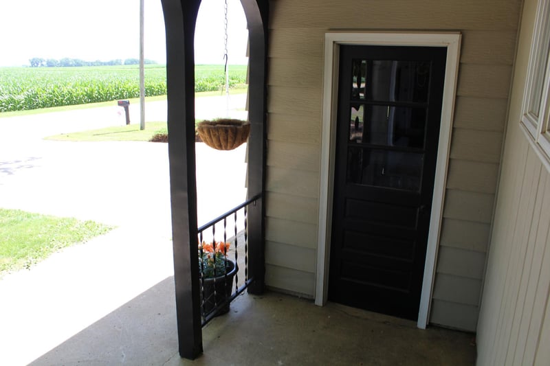 600 Venn St, Sherburn, MN 56171