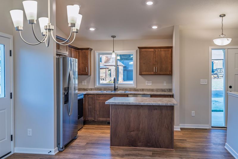 2420 15 St SE, Rochester, MN 55904