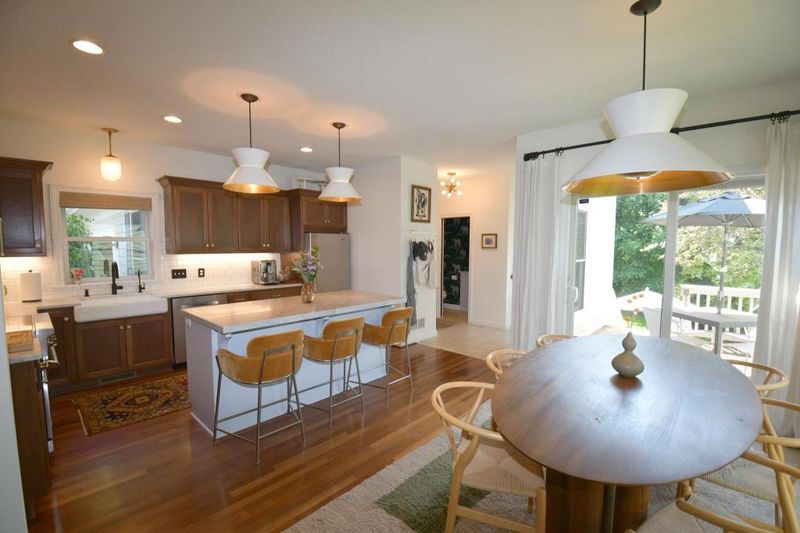 15819 Drawstone Trl, Apple Valley, MN 55124