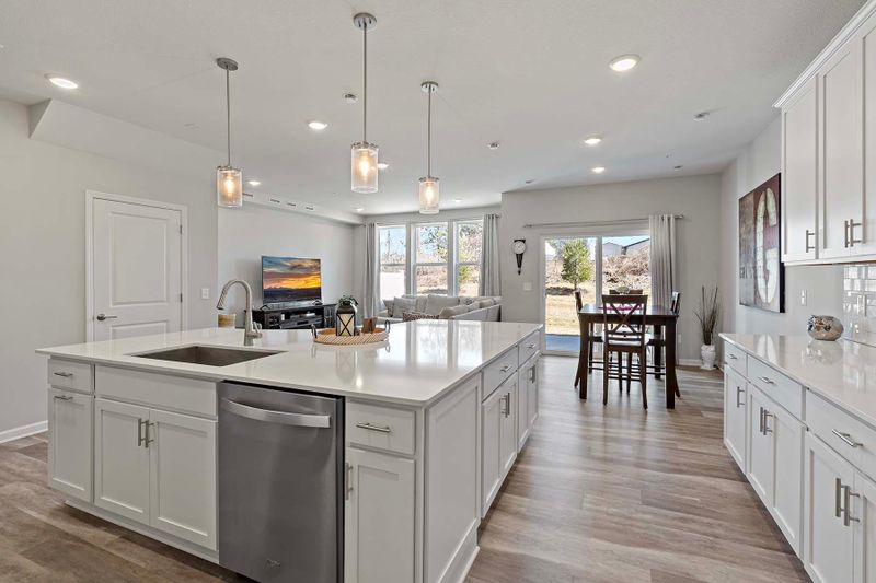 4884 Avery Ct, Eagan, MN 55123