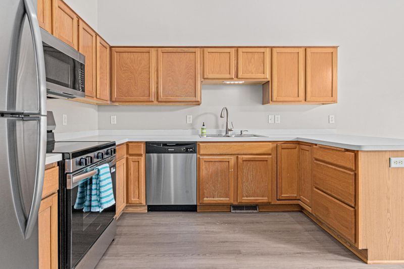 1112 Pine St, Farmington, MN 55024