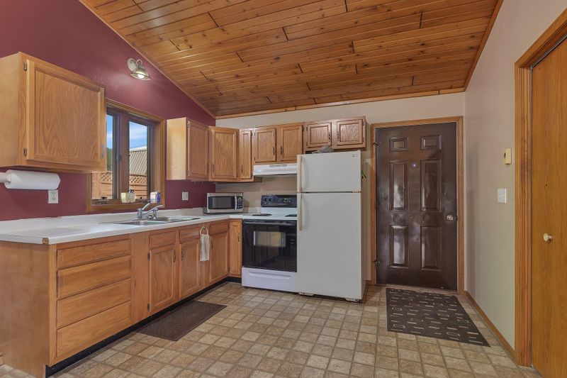 302 3rd Ave N, Bowlus, MN 56314
