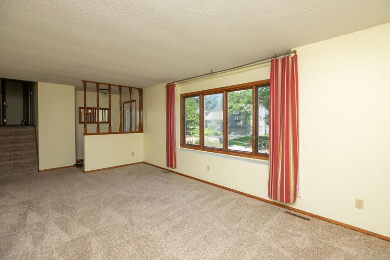 2452 Northern Hills Ct Ne, Rochester, MN 55906