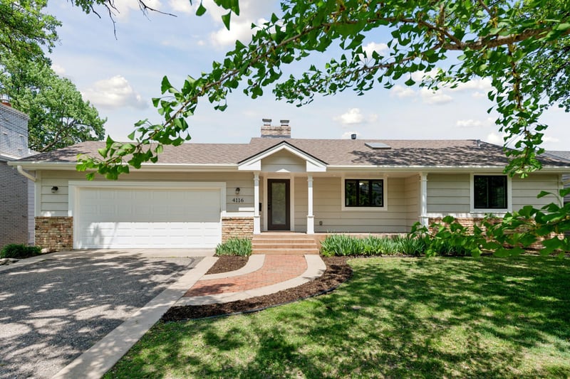4116 W 62nd St, Edina, MN 55424