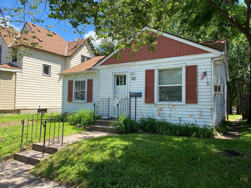 311 3rd Ave S, South Saint Paul, MN 55075