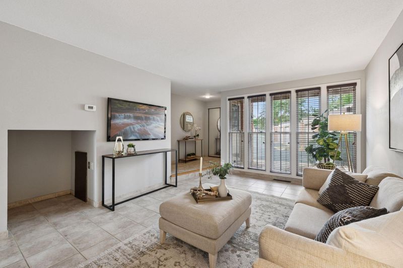 6325 Barrie Rd, Edina, MN 55435
