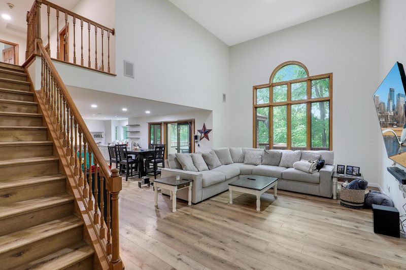 655 Trails End Rd, Mound, MN 55364