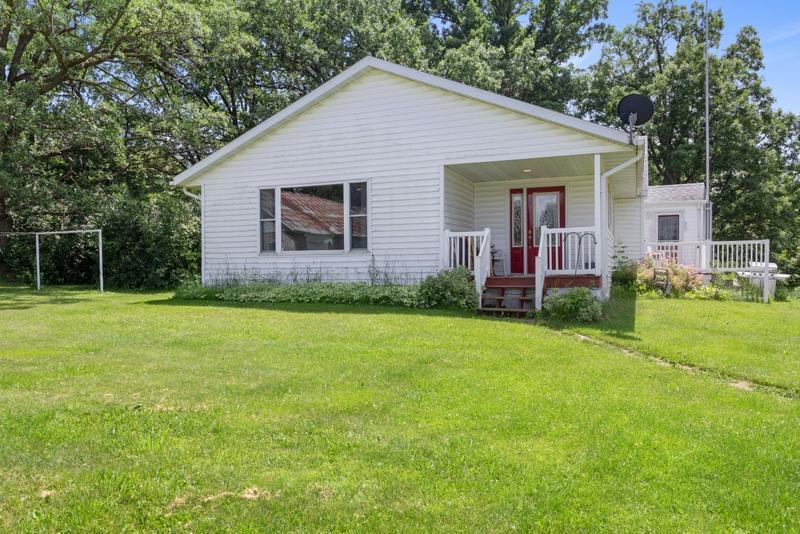 322 Central Ave N, Eagle Bend, MN 56446