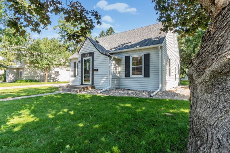 713 5th Ave E, Alexandria, MN 56308