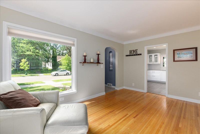 1331 Scheffer Ave, Saint Paul, MN 55116
