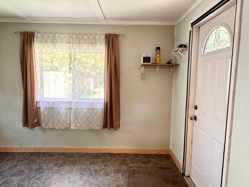 609 6th St, Moose Lake, MN 55767