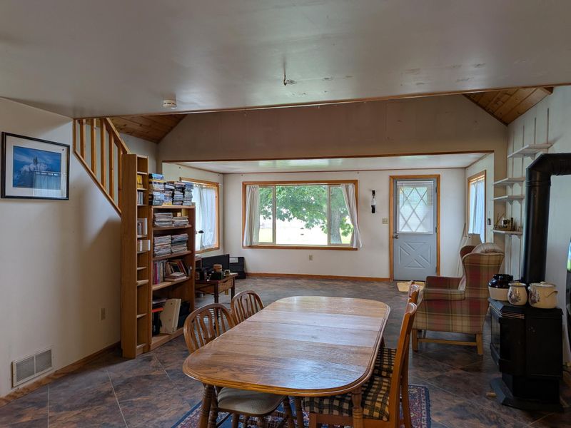 302 Balmoral Ave, Henning, MN 56551