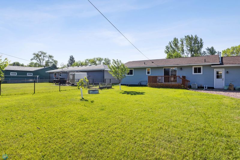 219 Campbell Rd, Crookston, MN 56716
