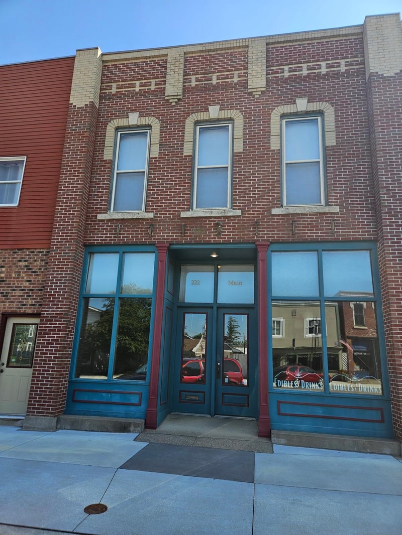 222 W Main St W, Wabasha, MN 55981