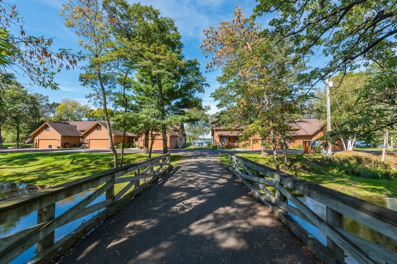 24945 Viking Dr, Nisswa, MN 56468