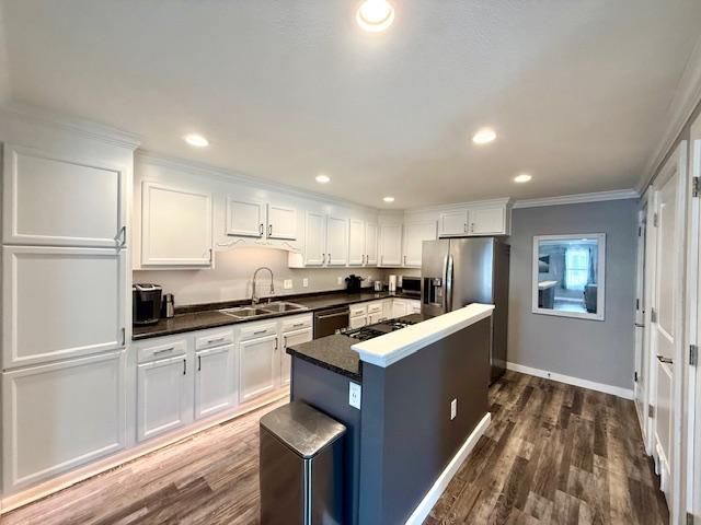 713 Grove St E, Caledonia, MN 55921