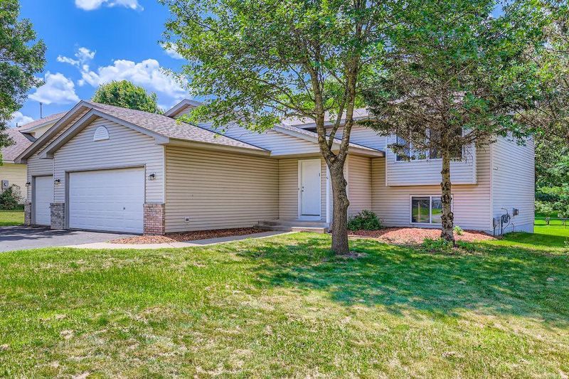 703 11th Ave SW, Isanti, MN 55040