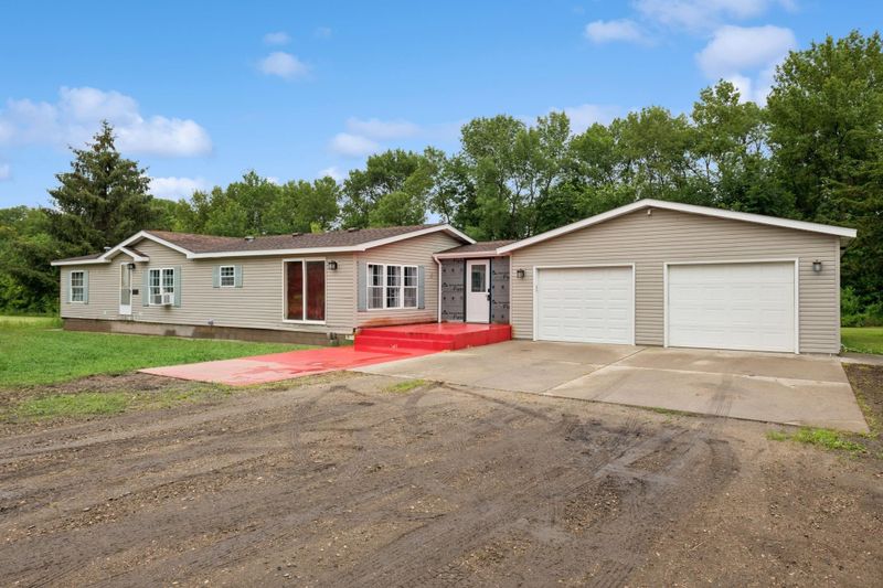 5070 10th St NW, Maple Lake, MN 55358