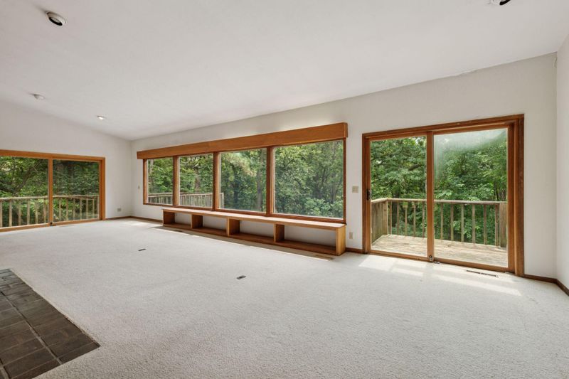1201 River Terrace Dr, Bloomington, MN 55431