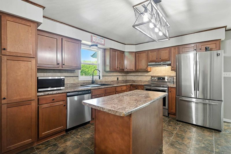 2314 347th Ave NE, Cambridge, MN 55008