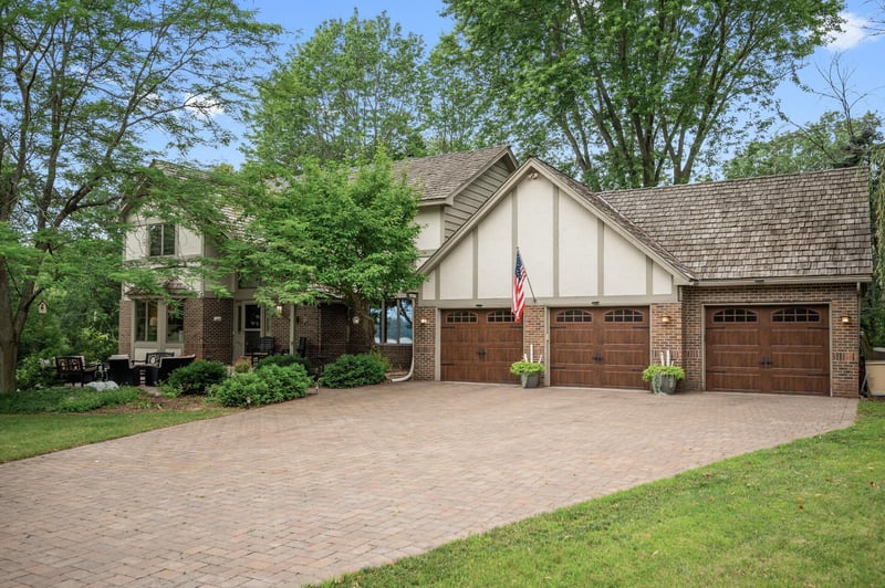 6179 Partridge Ct, White Bear Lake, MN 55110