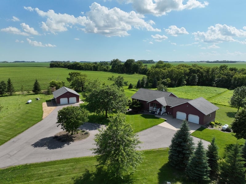 46130 County Road 13, Saint Peter, MN 56082