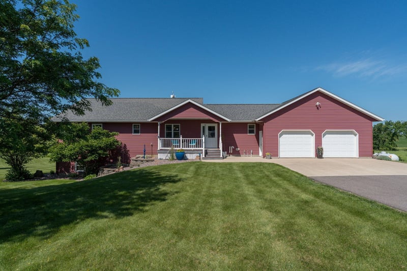 46130 County Road 13, Saint Peter, MN 56082