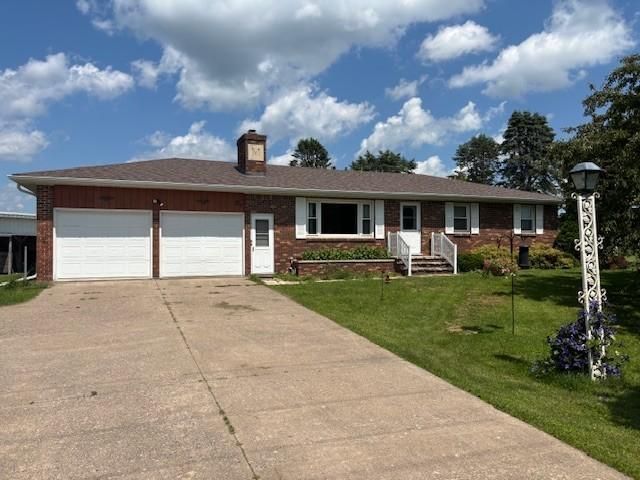 33766 County Road 12, Winona, MN 55987