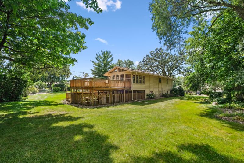 9925 Upper 161st St W, Lakeville, MN 55044