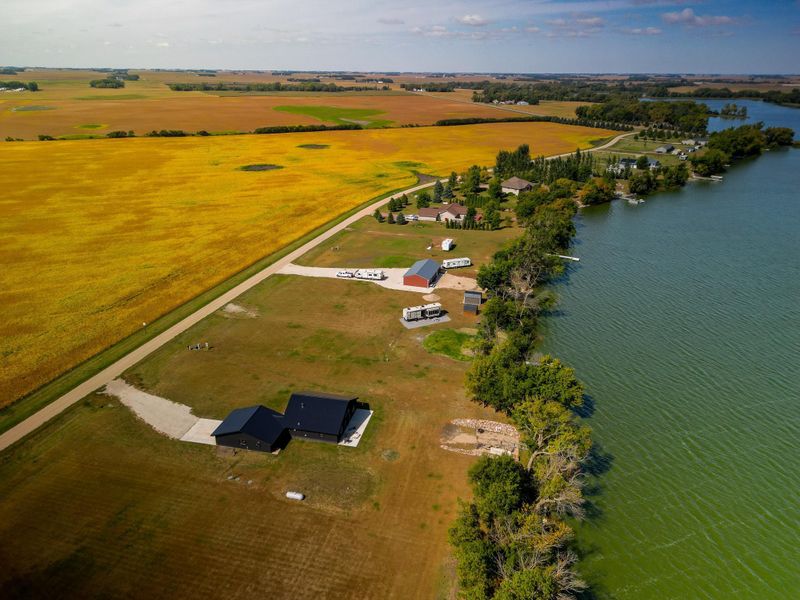 Lot 4 W Clear Lake Dr, Ceylon, MN 56121