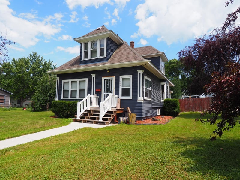 408 Park St S, Fairfax, MN 55332