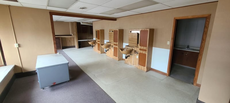 114 E Main St, Pipestone, MN 56164