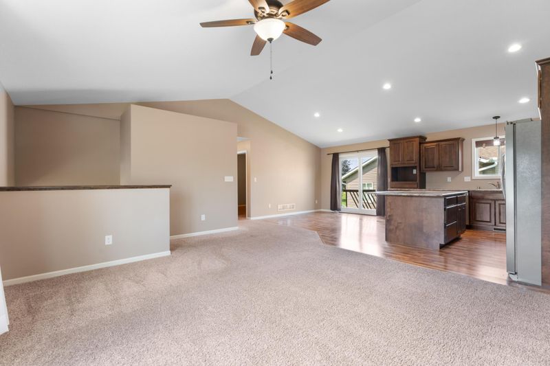 305 13th Ave NW, Kasson, MN 55944