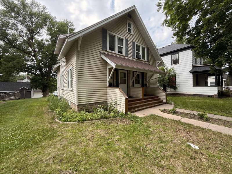 707 - 709 N 2nd St, Montevideo, MN 56265