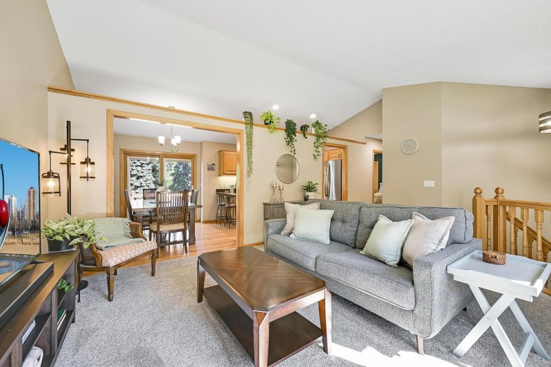 7111 Trenton Ln N, Maple Grove, MN 55369