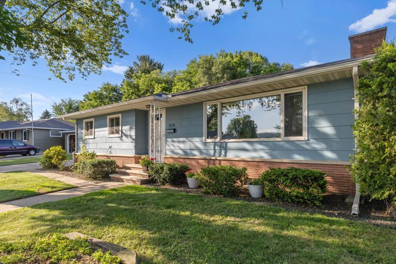 1670 W Broadway St, Winona, MN 55987
