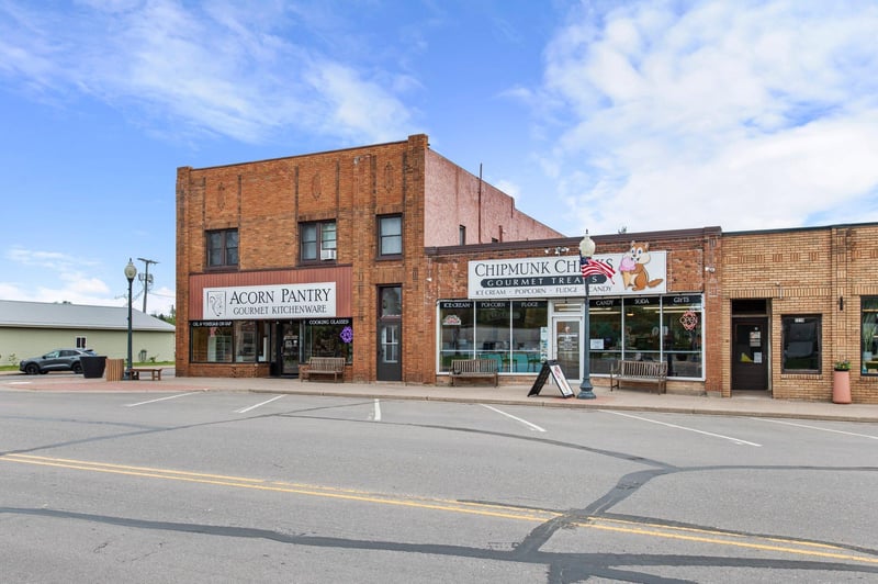 7715 W Main St, Siren, WI 54872