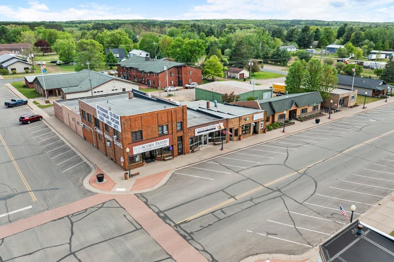 7715 W Main St, Siren, WI 54872
