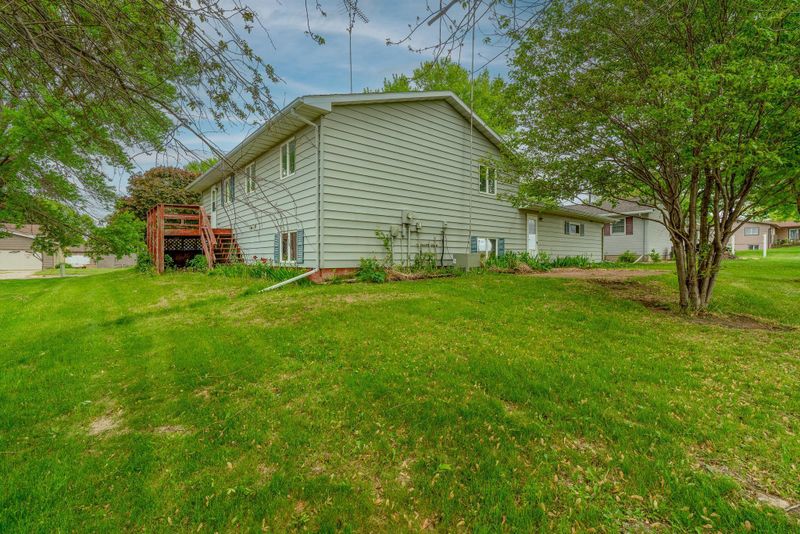 226 S 7th Ave E, Truman, MN 56088