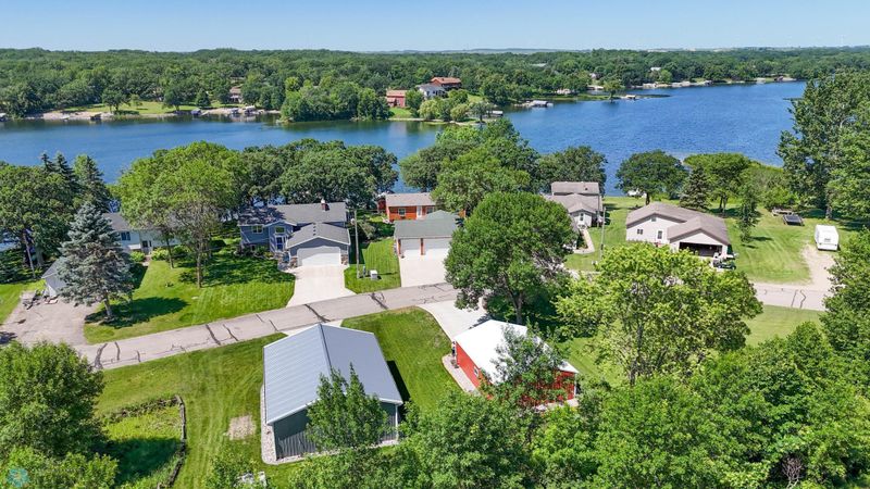10176 Sherbrooke Beach Ln, Pelican Rapids, MN 56572