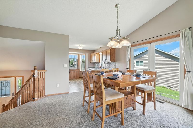 24155 Whispering Cir, Bethel, MN 55005