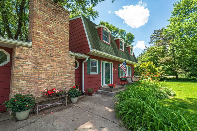 1271 Southview Dr, Hastings, MN 55033