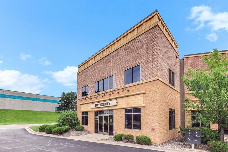 434 Hale Ave N #100, Oakdale, MN 55128