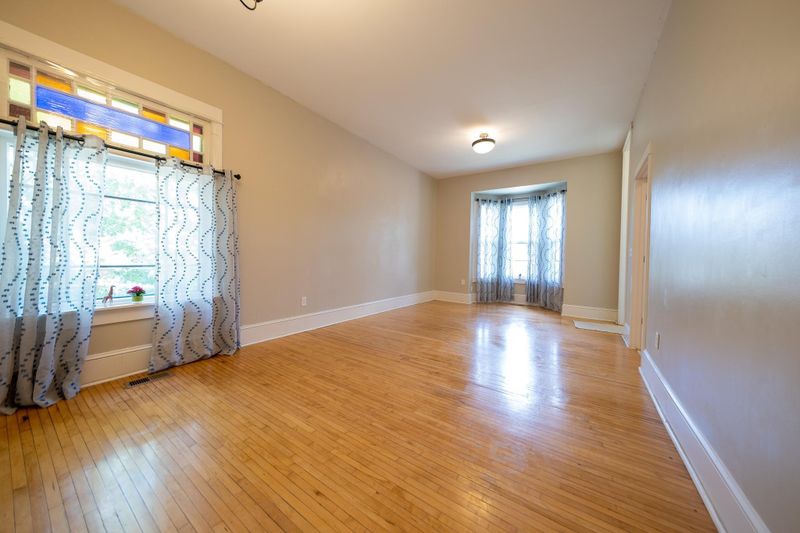 718 Watson Ave, Saint Paul, MN 55102